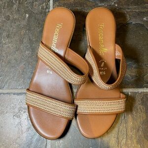 Toscanella gold wedges sz 8 1/2 M